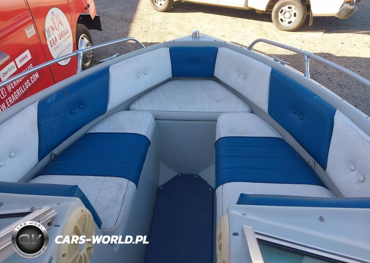 1985 Four Winns 19 Foot Boat VIN:4WNMF373A585 - 12