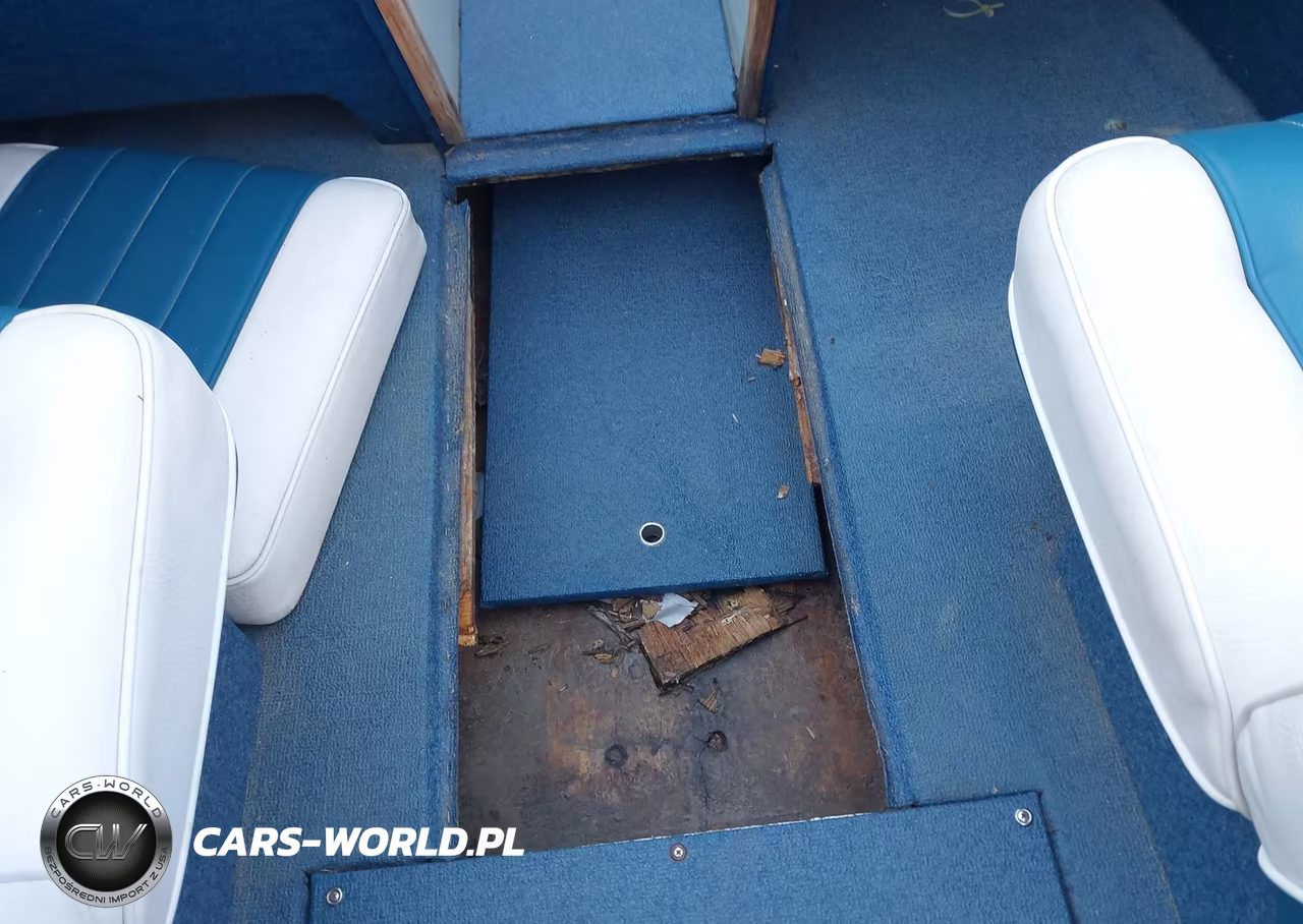 1985 Four Winns 19 Foot Boat VIN:4WNMF373A585 - 6