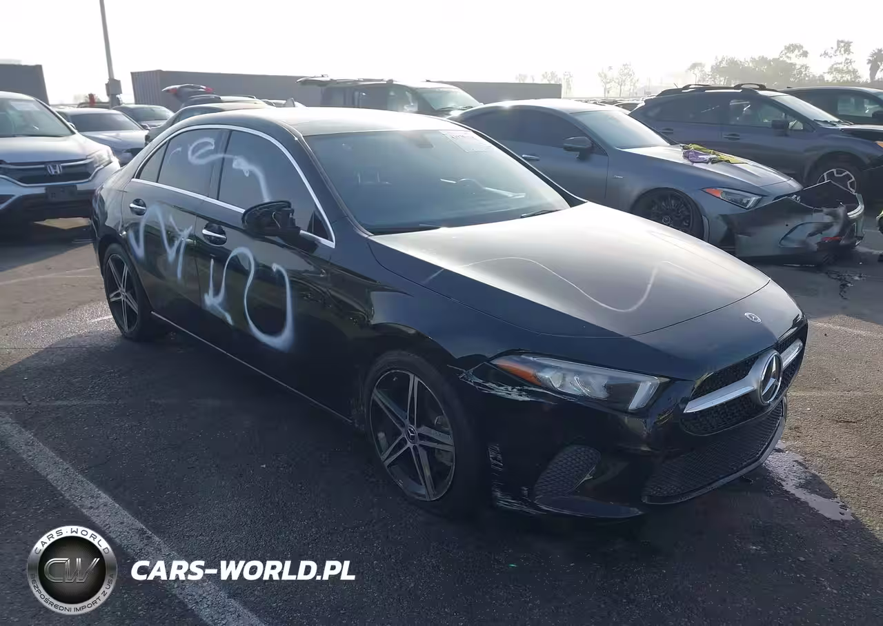 2022 Mercedes-Benz A 220