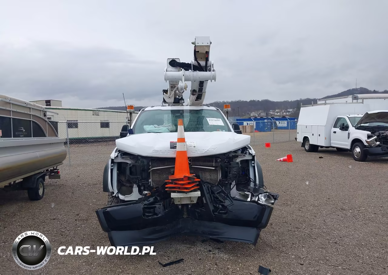 2022 Ford F-550 Chassis Xl VIN:1FDUF5HT5NDA00986 - 13