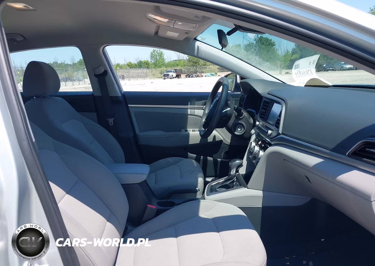 2019 Hyundai Elantra Sel VIN:5NPD84LF1KH493940 - 5