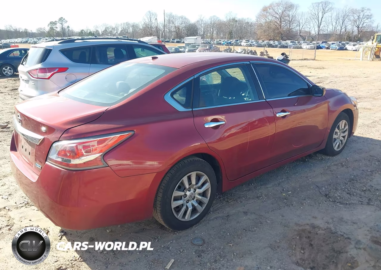 2014 Nissan Altima 2.5 S VIN:1N4AL3AP8EC155786 - 4