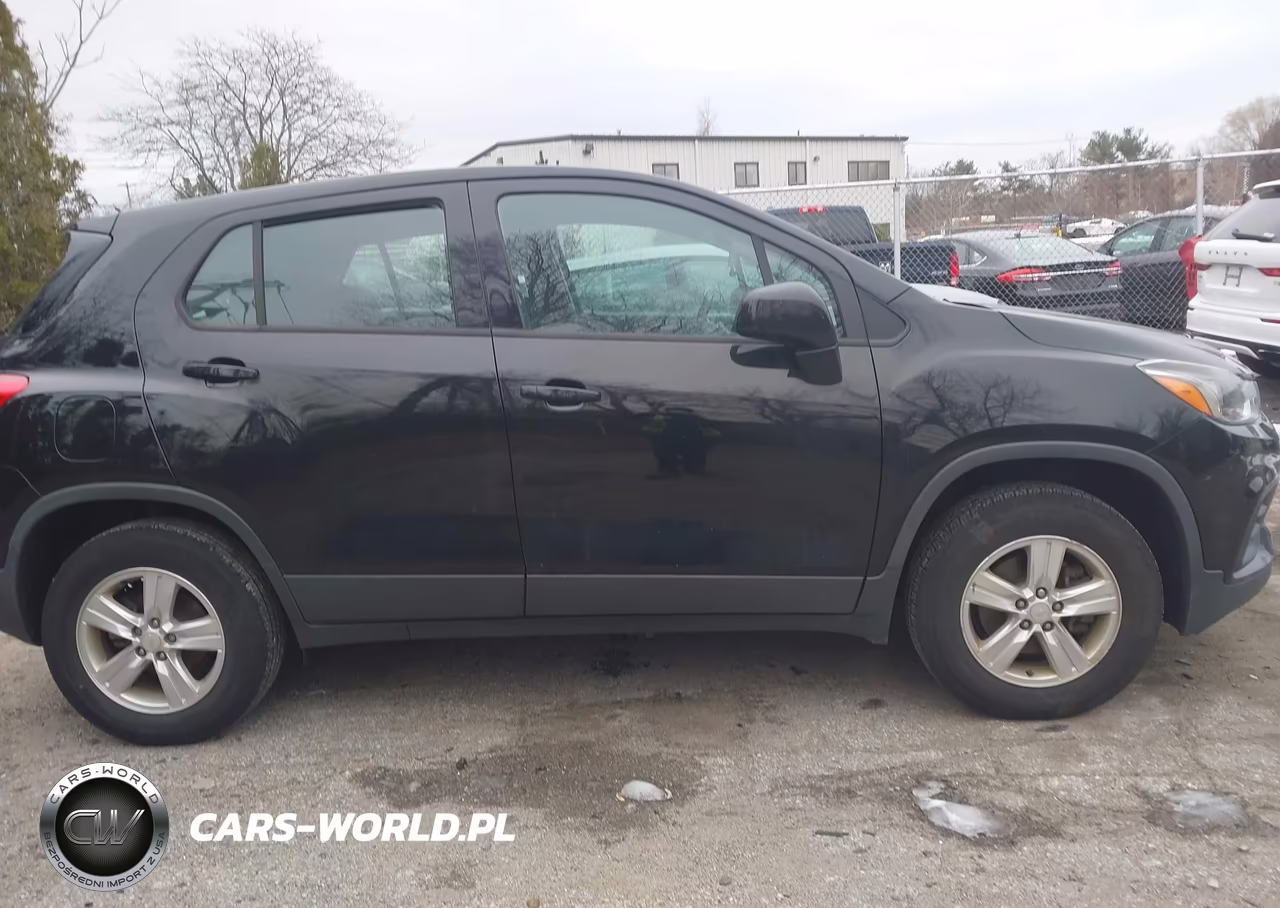 2018 Chevrolet Trax Ls VIN:3GNCJNSB3JL206575 - 13