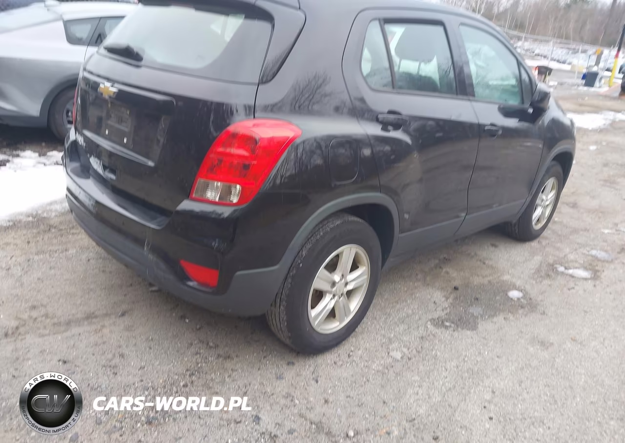 2018 Chevrolet Trax Ls VIN:3GNCJNSB3JL206575 - 4