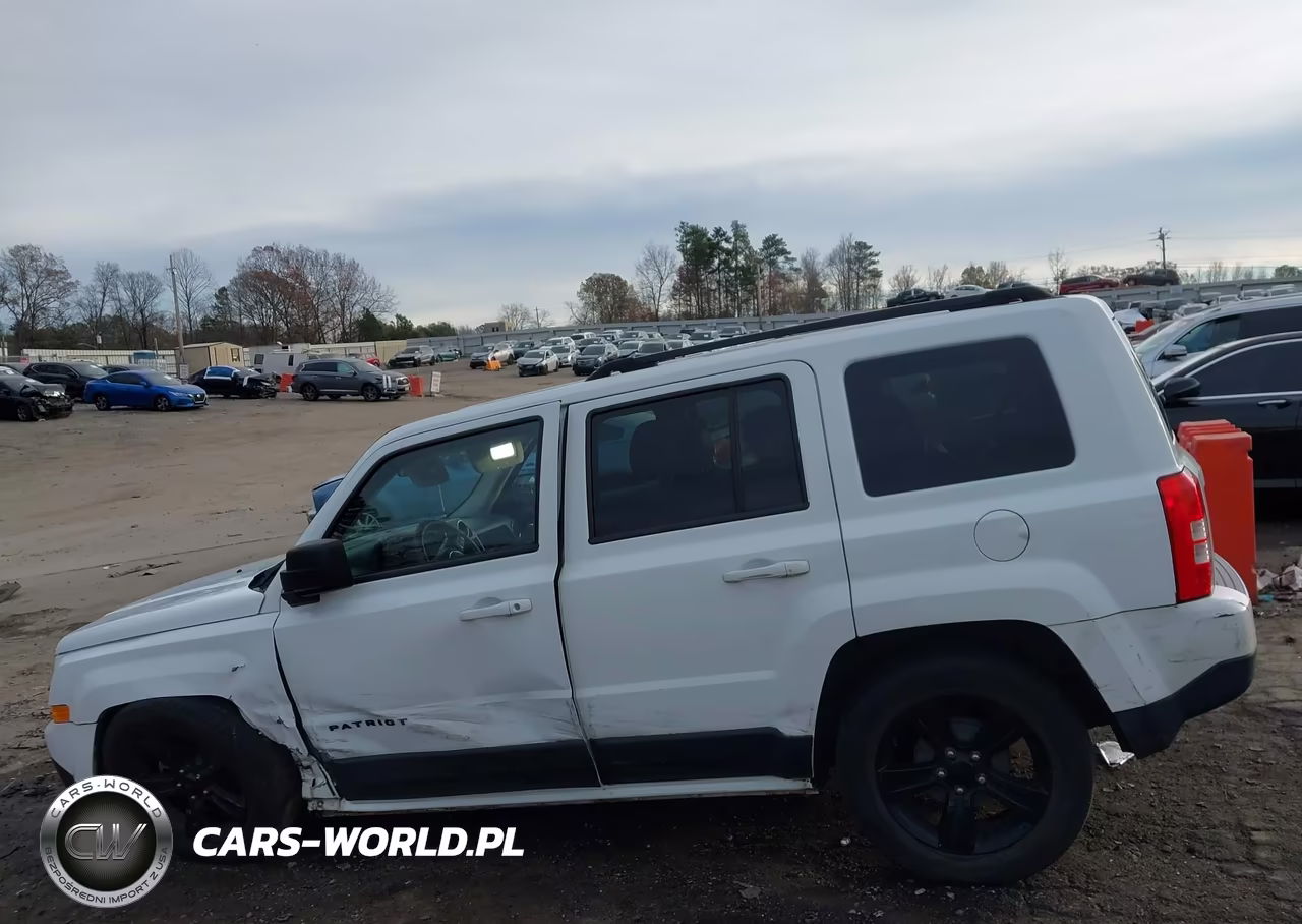 2014 Jeep Patriot Altitude VIN:1C4NJPBA4ED758585 - 14