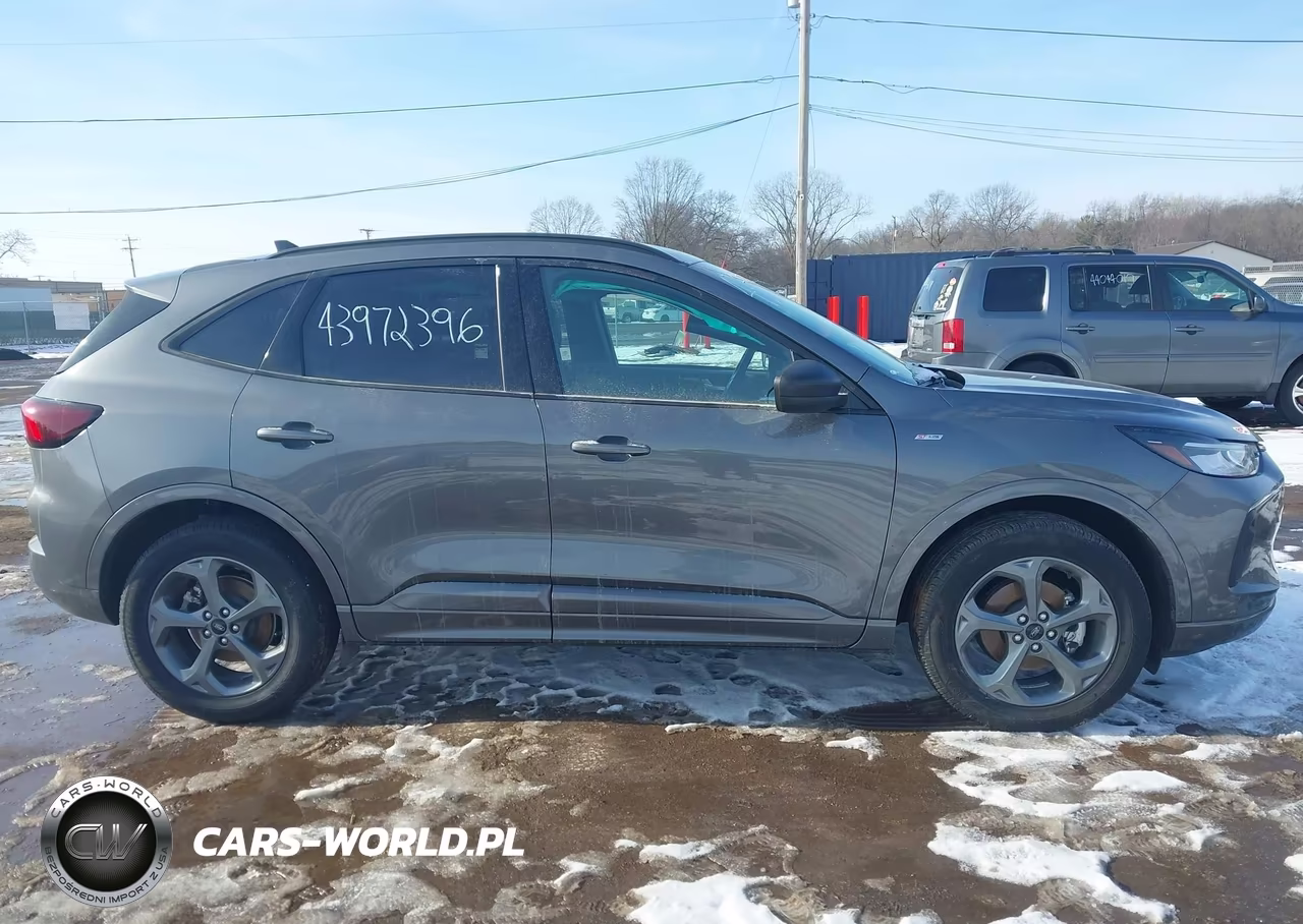 2024 Ford Escape St-Line VIN:1FMCU9MN7RUA64999 - 13