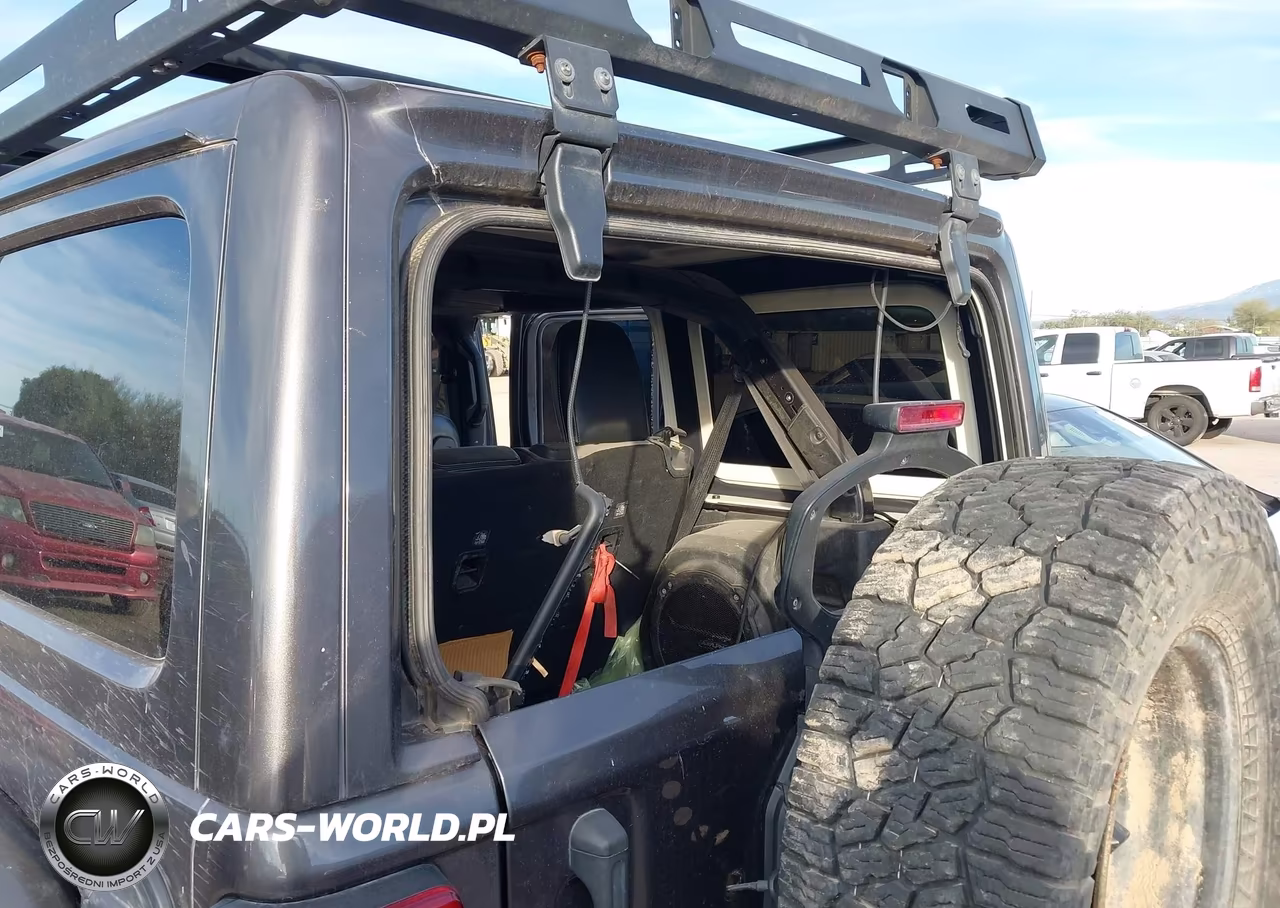 2018 Jeep Wrangler Unlimited Rubicon VIN:1C4HJXFG7JW269396 - 17