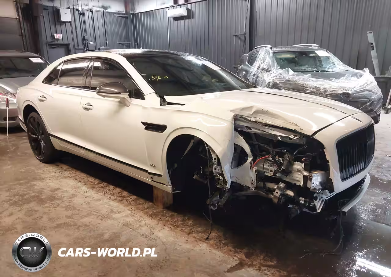 2022 Bentley Flying Spur V8