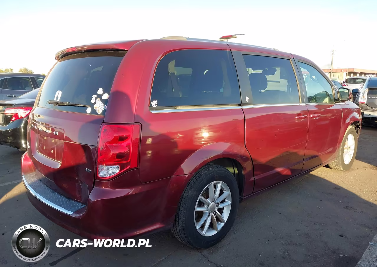 2019 Dodge Grand Caravan Sxt VIN:2C4RDGCG5KR537906 - 4