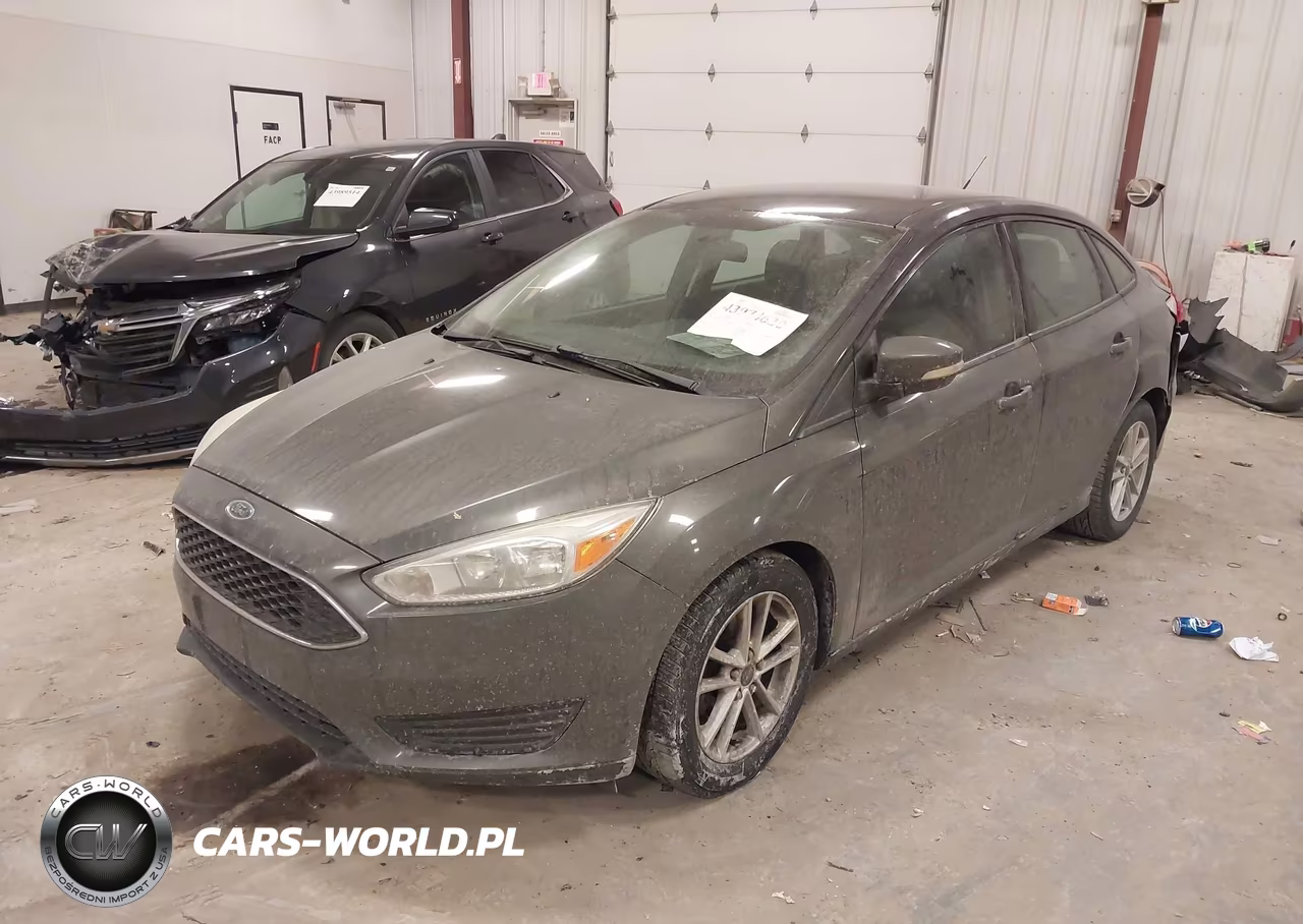 2017 Ford Focus Se VIN:1FADP3F27HL296772 - 2