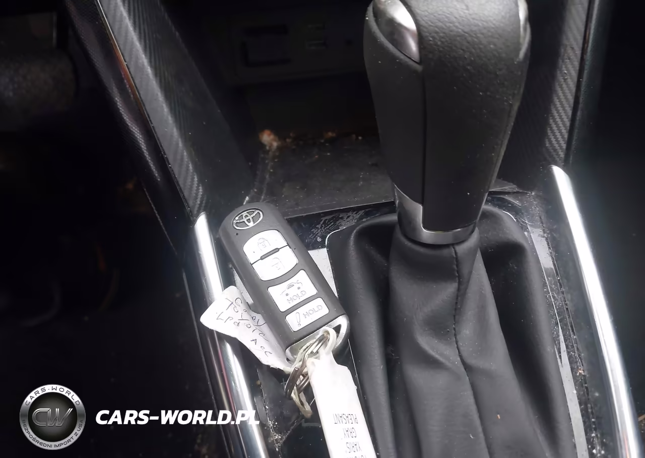 2017 Toyota Yaris Ia VIN:3MYDLBYV0HY172617 - 11