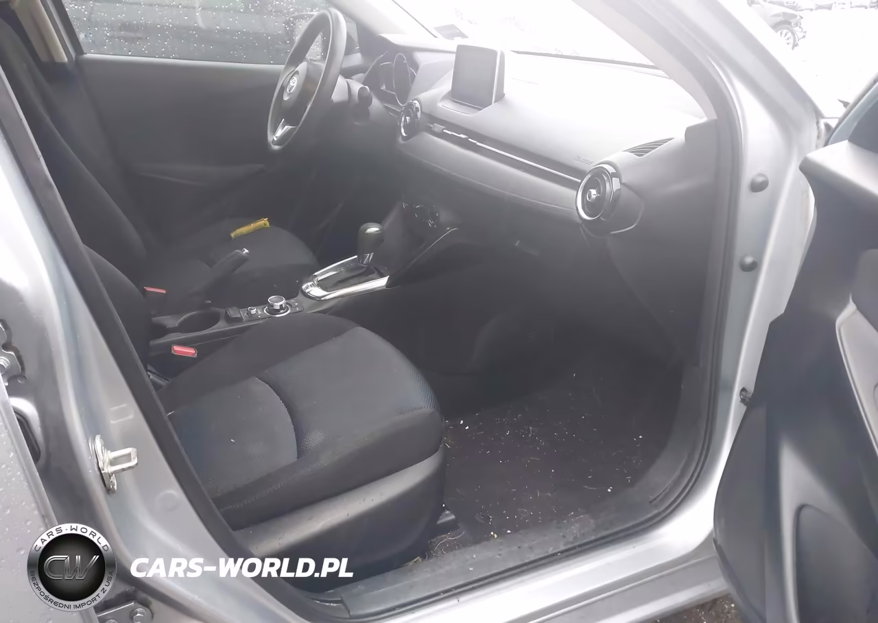2017 Toyota Yaris Ia VIN:3MYDLBYV0HY172617 - 5