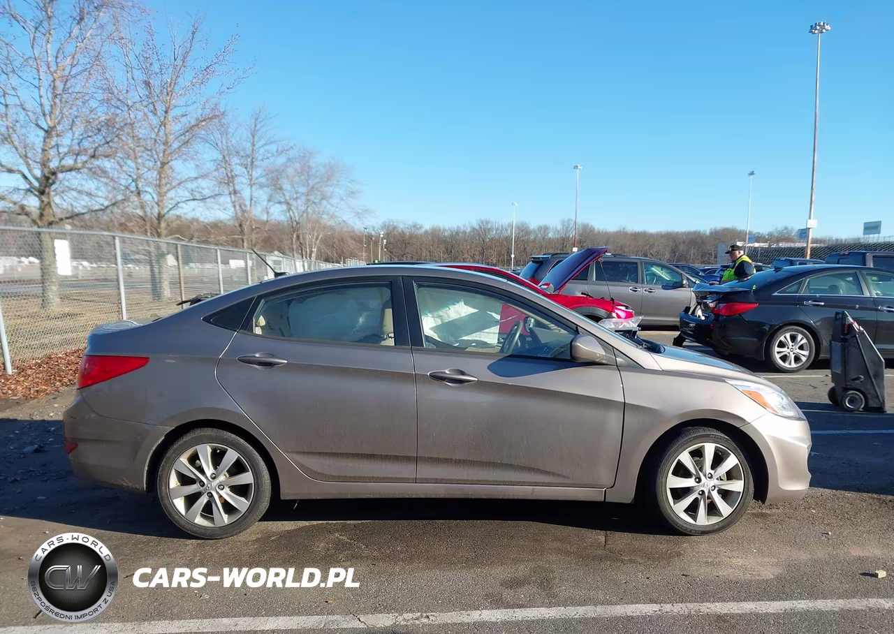2014 Hyundai Accent Gls VIN:KMHCU4AE6EU763686 - 13