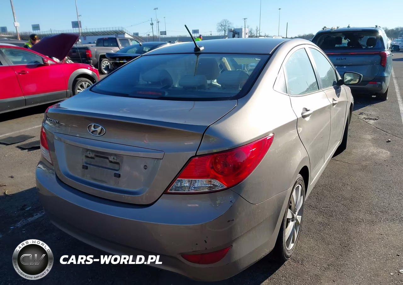 2014 Hyundai Accent Gls VIN:KMHCU4AE6EU763686 - 4