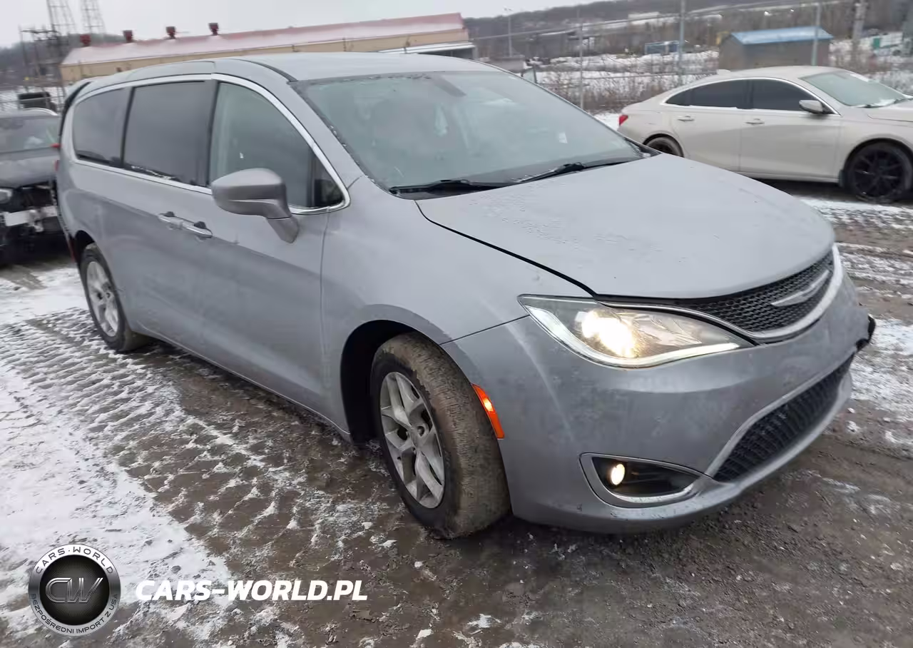 2019 Chrysler Pacifica Touring Plus