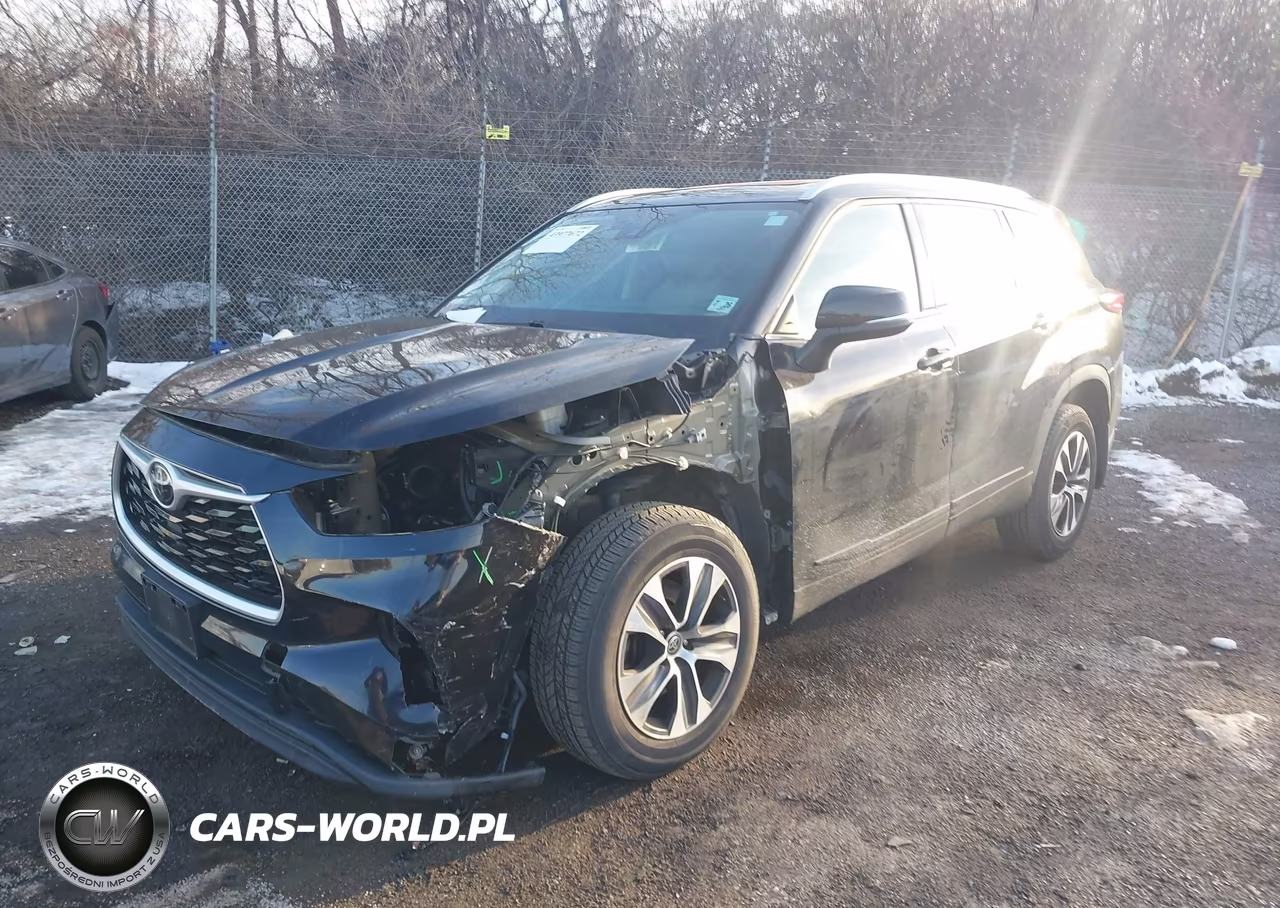 2021 Toyota Highlander Xle VIN:5TDGZRBH7MS136009 - 2