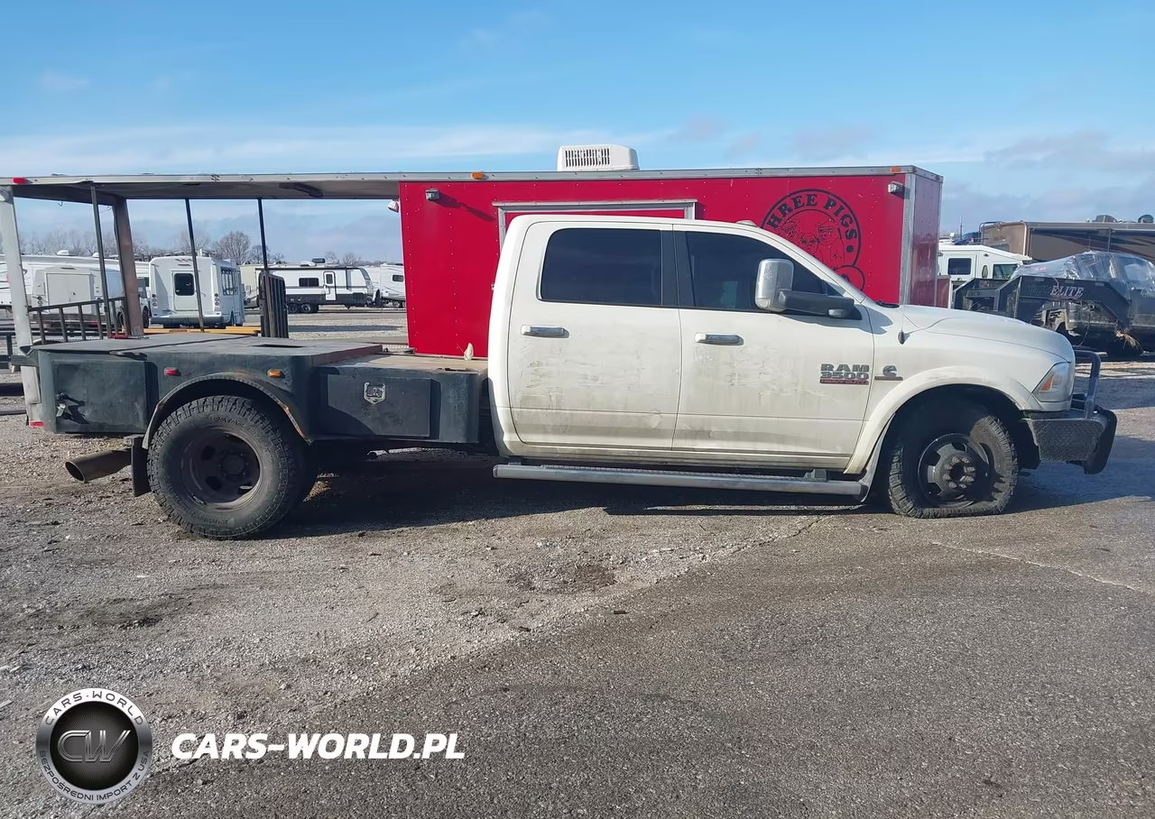 2018 Ram 3500 Laramie 4X4 8' Box VIN:3C63RRJL5JG361101 - 12