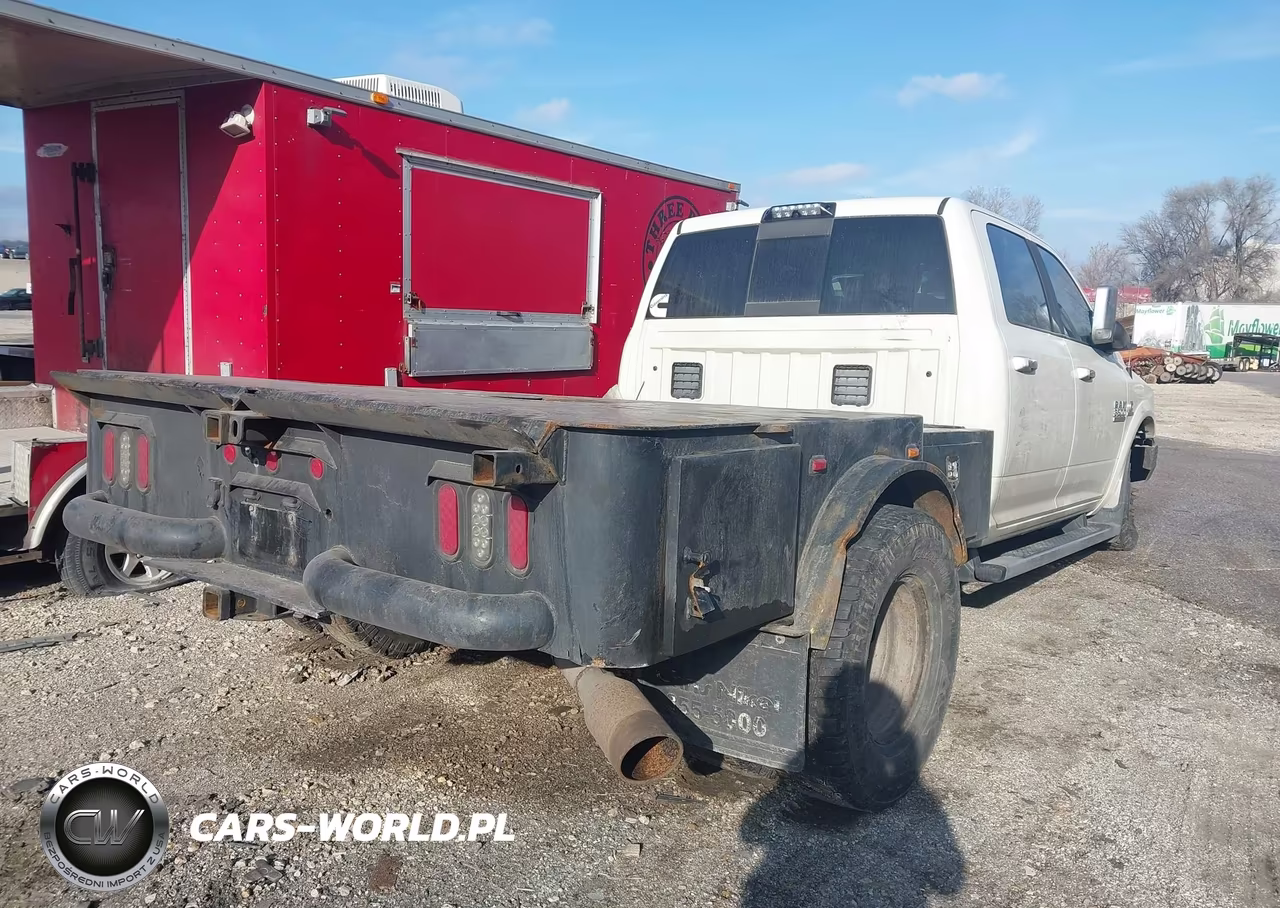 2018 Ram 3500 Laramie 4X4 8' Box VIN:3C63RRJL5JG361101 - 4