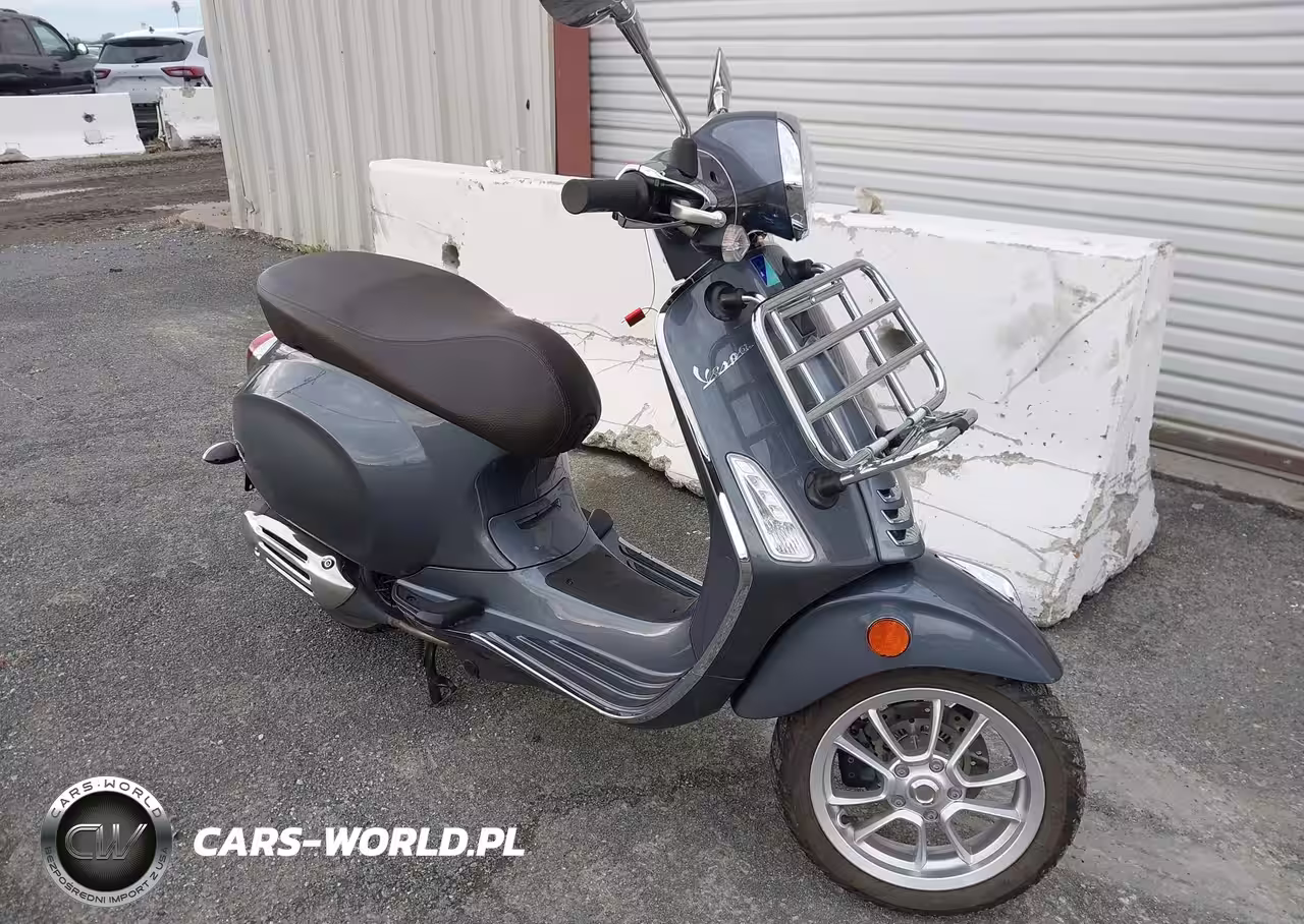 2022 Vespa Primavera-Sprint 150
