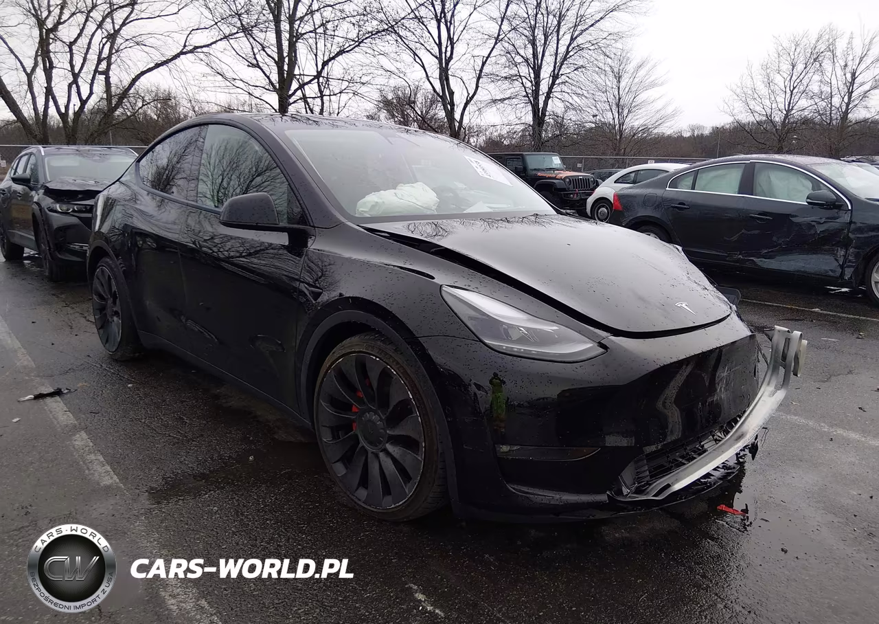 2022 Tesla Model Y Performance Dual Motor All-Wheel Drive – zdjęcie 1 z 15