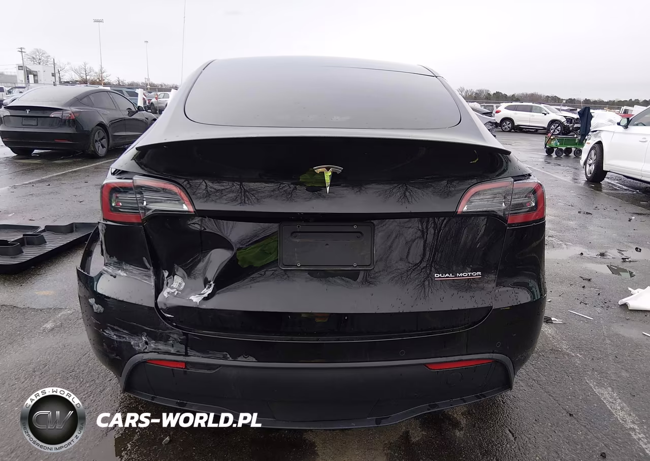2022 Tesla Model Y Performance Dual Motor All-Wheel Drive VIN:7SAYGDEF2NF380201 - 15