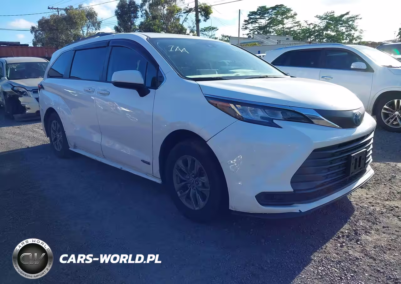 2021 Toyota Sienna Le