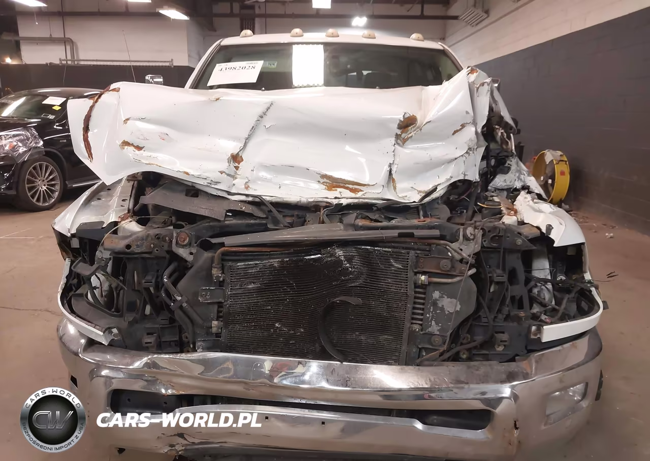 2011 Ram Ram 3500 Laramie VIN:3D73Y4CL0BG546319 - 11