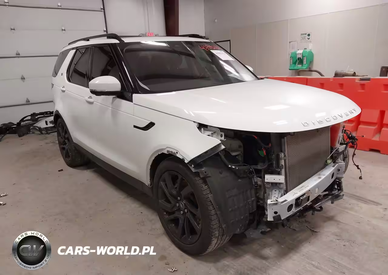 2023 Land Rover Discovery P300 S