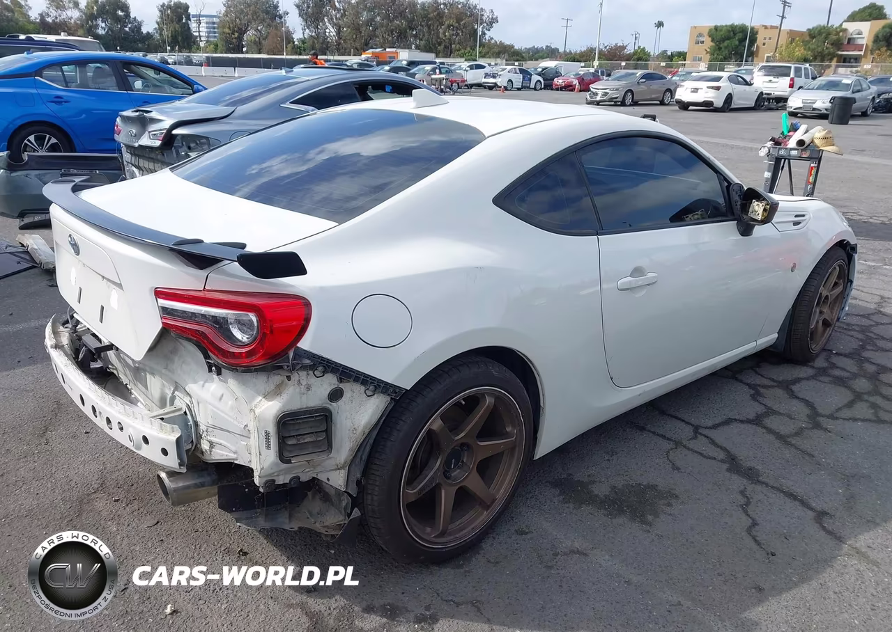 2018 Toyota 86 Gt VIN:JF1ZNAE19J9700232 - 4
