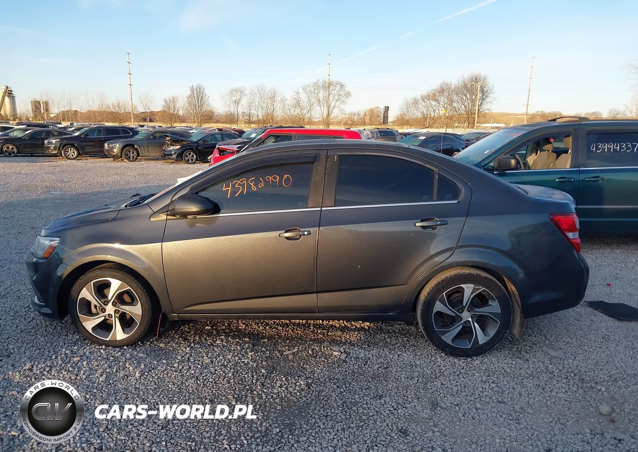 2018 Chevrolet Sonic Premier Auto VIN:1G1JF5SB4J4104377 - 14