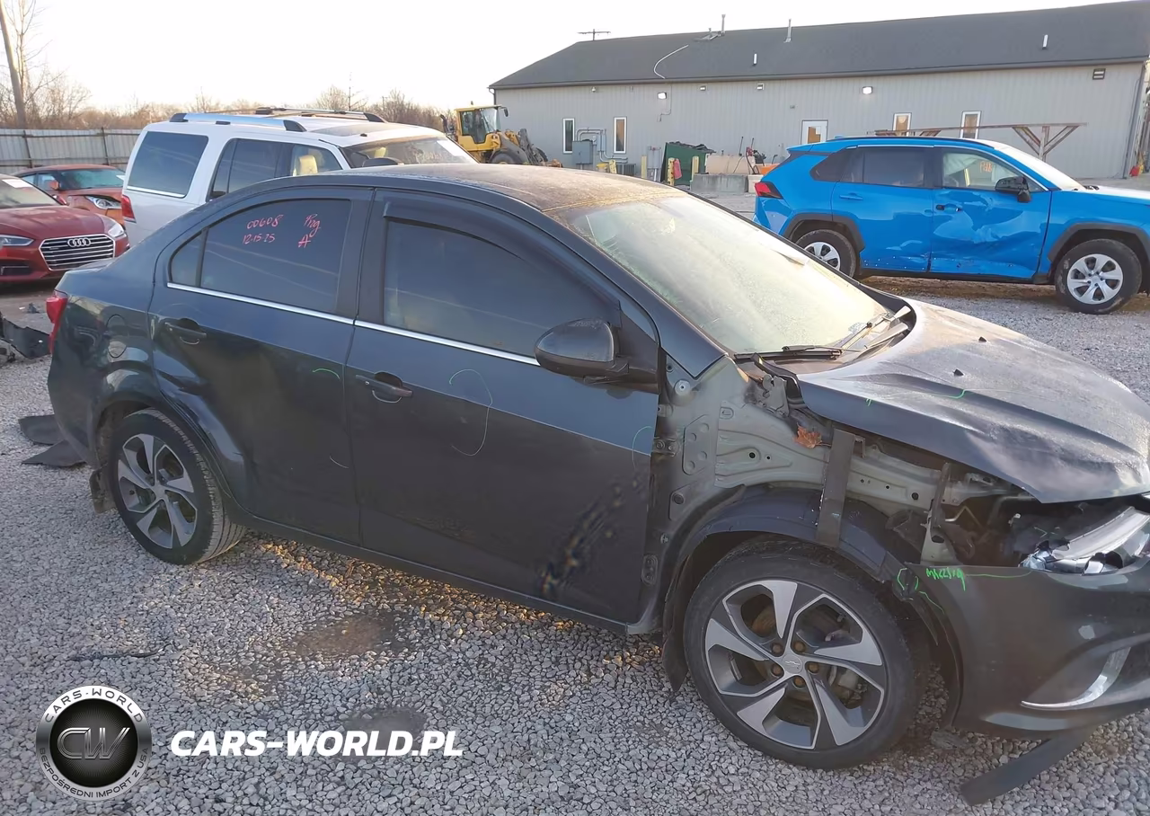 2018 Chevrolet Sonic Premier Auto VIN:1G1JF5SB4J4104377 - 6