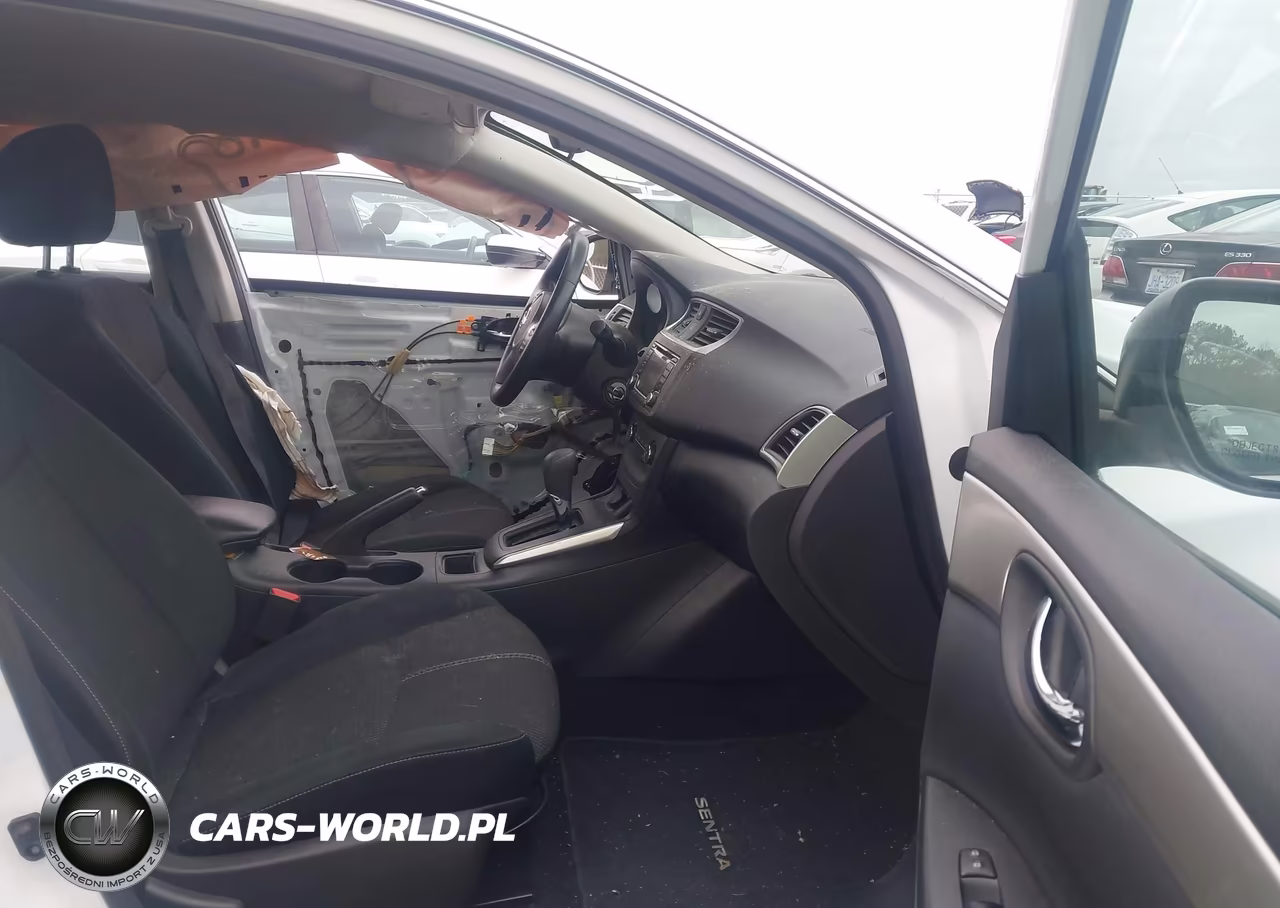 2018 Nissan Sentra S VIN:3N1AB7AP3JY338876 - 5