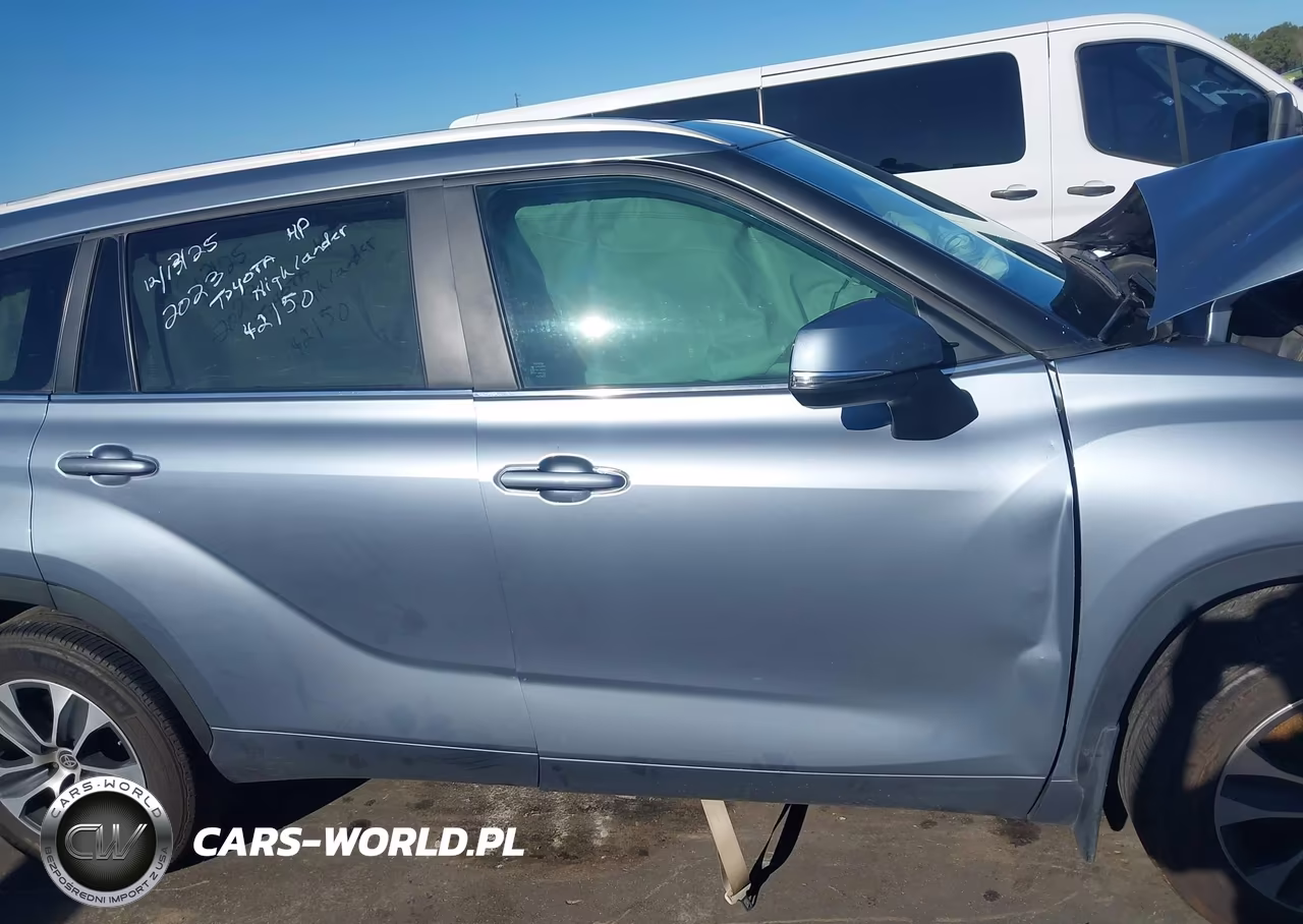 2024 Toyota Highlander Xle VIN:5TDKDRAHXRS530959 - 13
