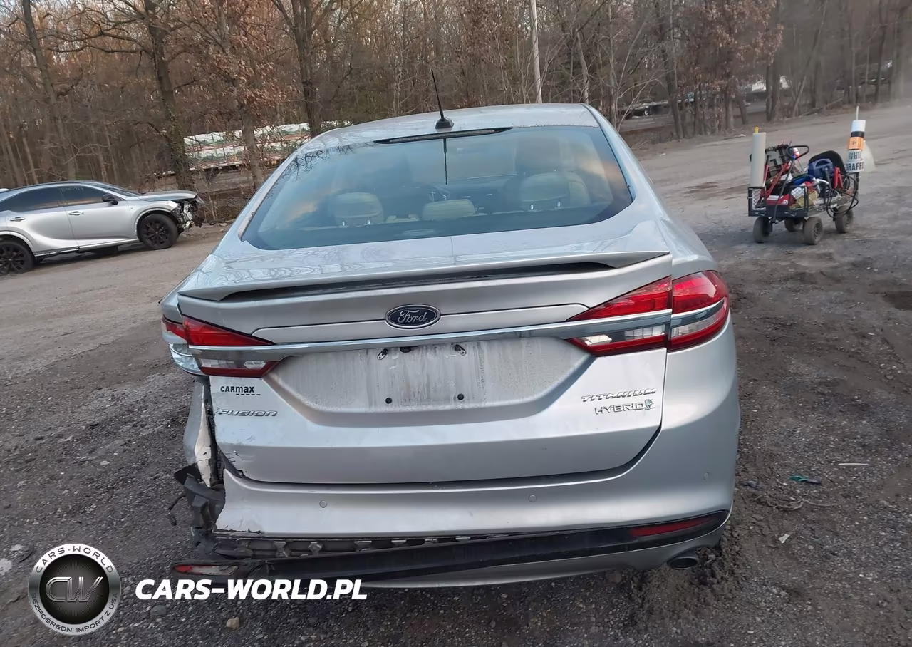 2018 Ford Fusion Hybrid Titanium VIN:3FA6P0RU2JR141025 - 16