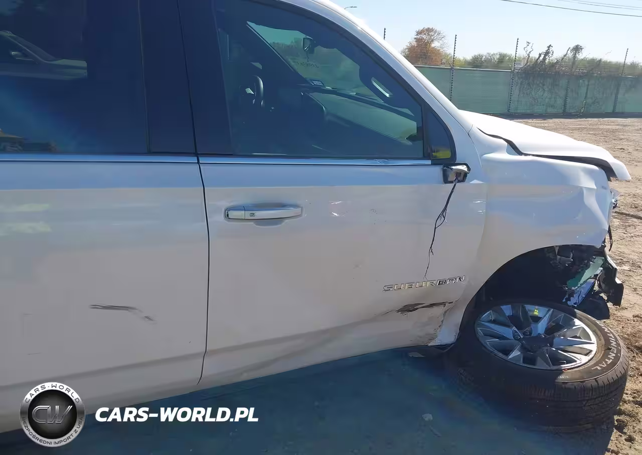 2025 Chevrolet Suburban 2Wd Premier VIN:1GNS5FRD8SR369388 - 17