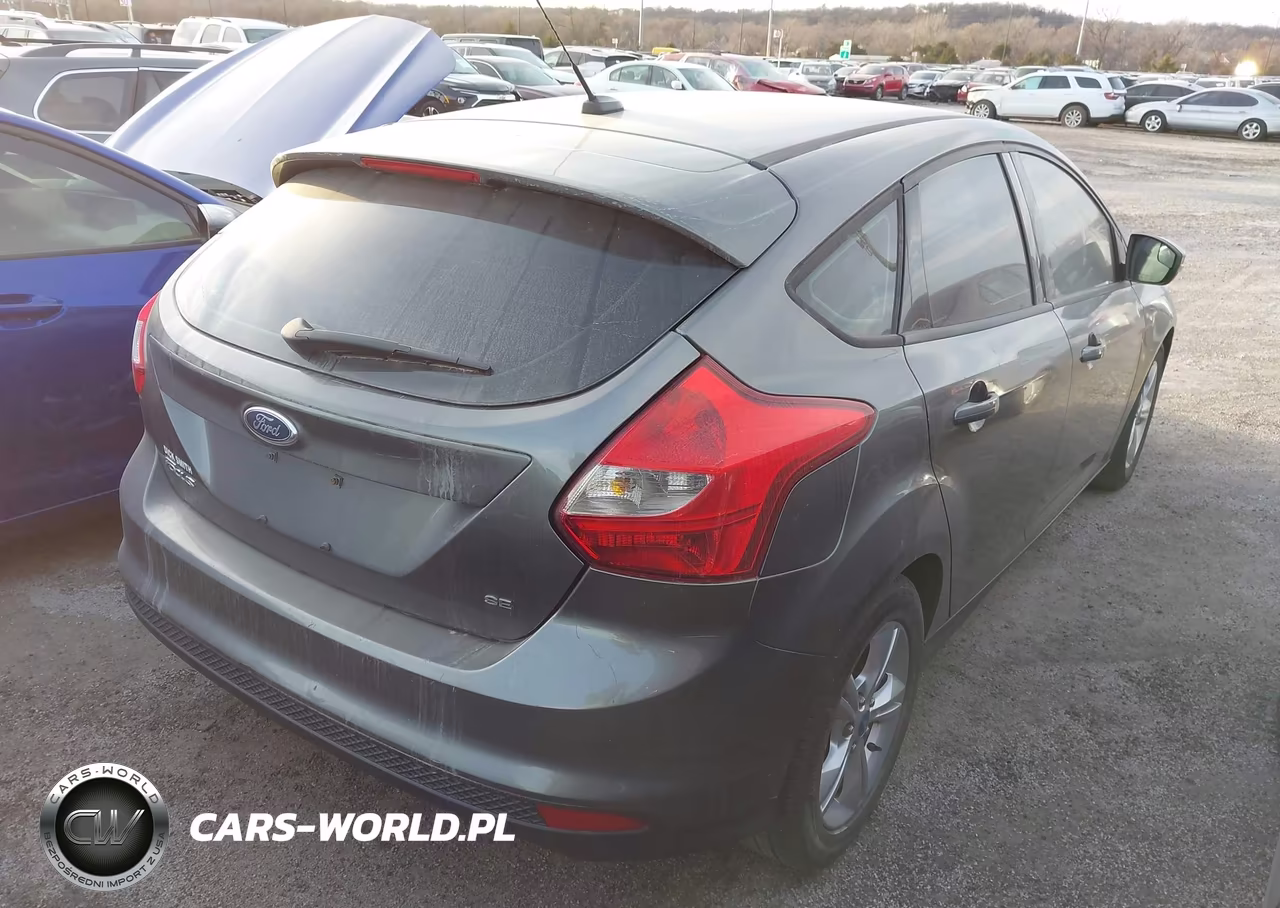 2013 Ford Focus Se VIN:1FADP3K26DL238037 - 4