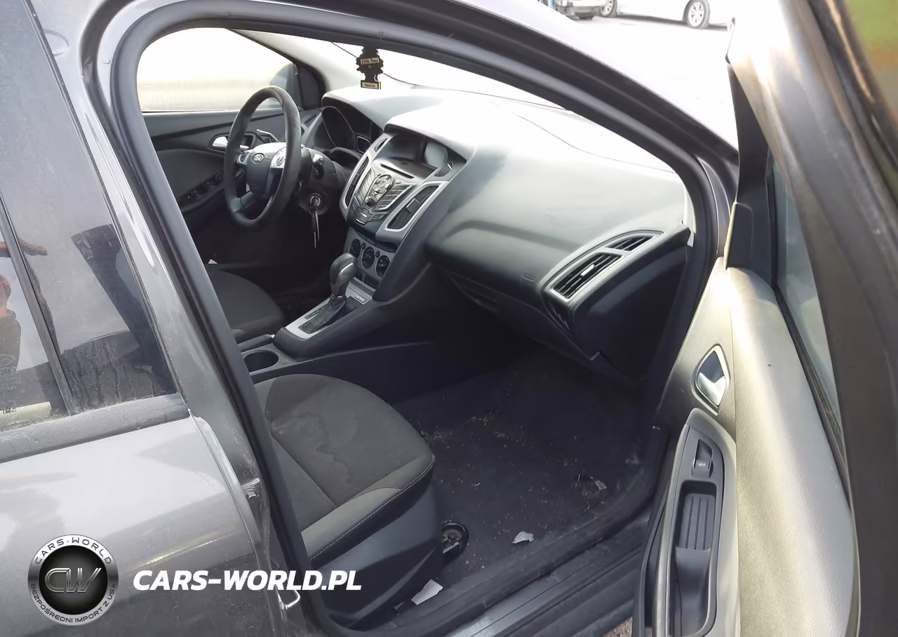 2013 Ford Focus Se VIN:1FADP3K26DL238037 - 5