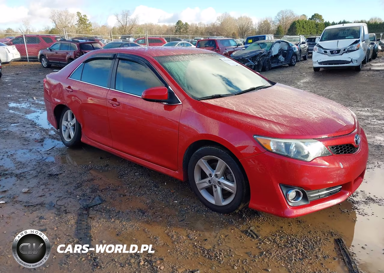 2014 Toyota Camry Se – zdjęcie 1 z 16