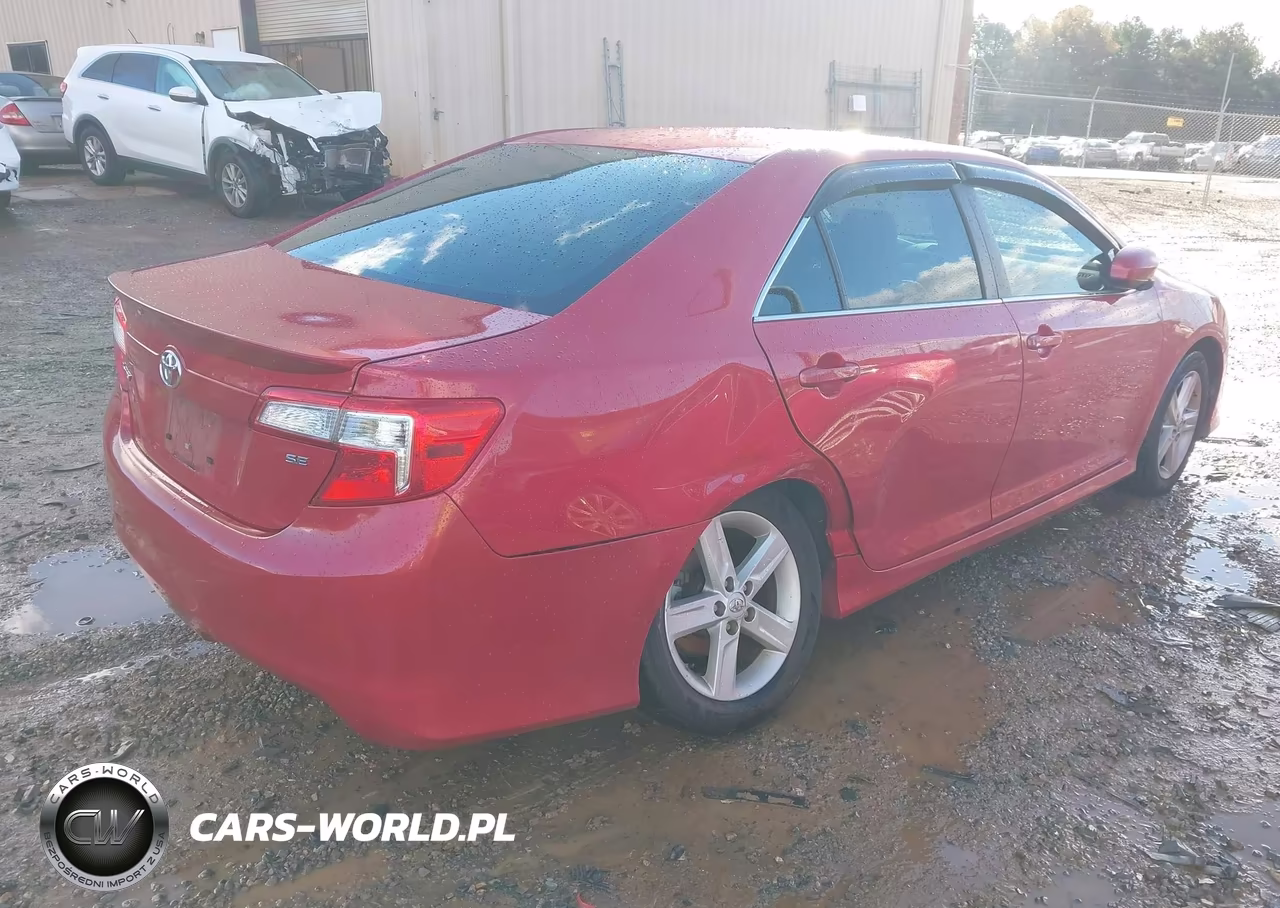 2014 Toyota Camry Se VIN:4T1BF1FK9EU811684 - 4