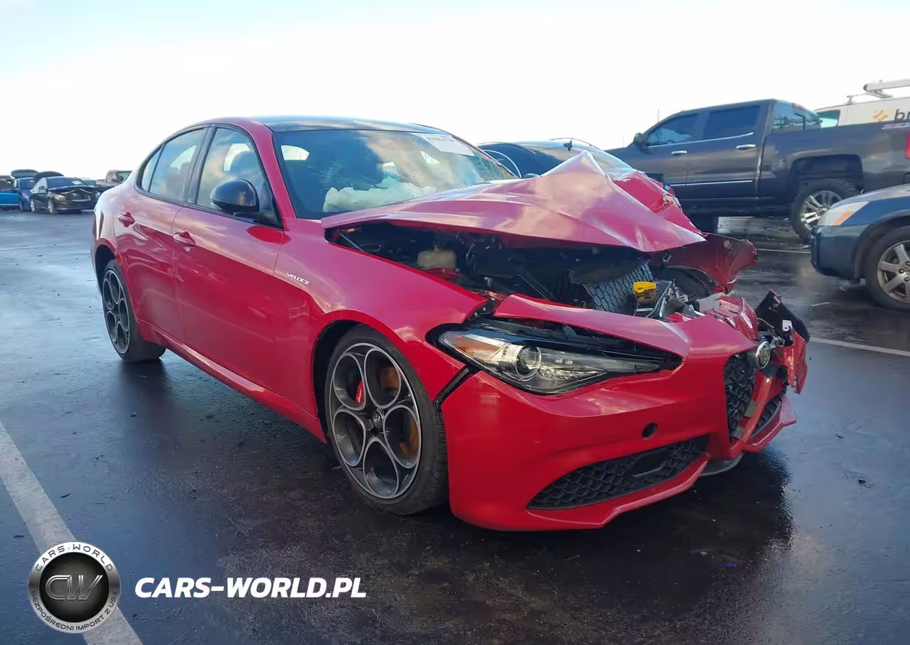 2022 Alfa Romeo Giulia Veloce Awd