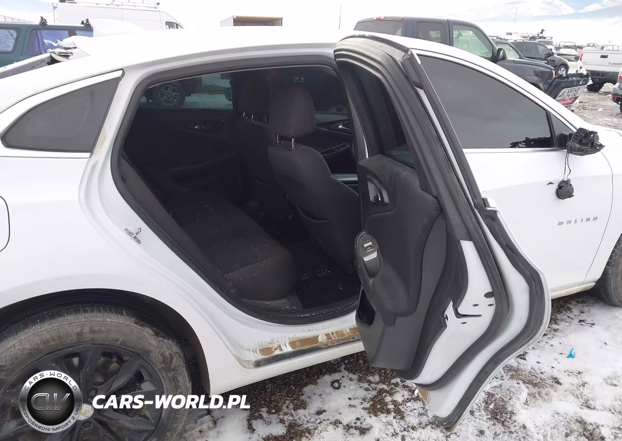 2019 Chevrolet Malibu Lt VIN:1G1ZD5ST0KF153471 - 8