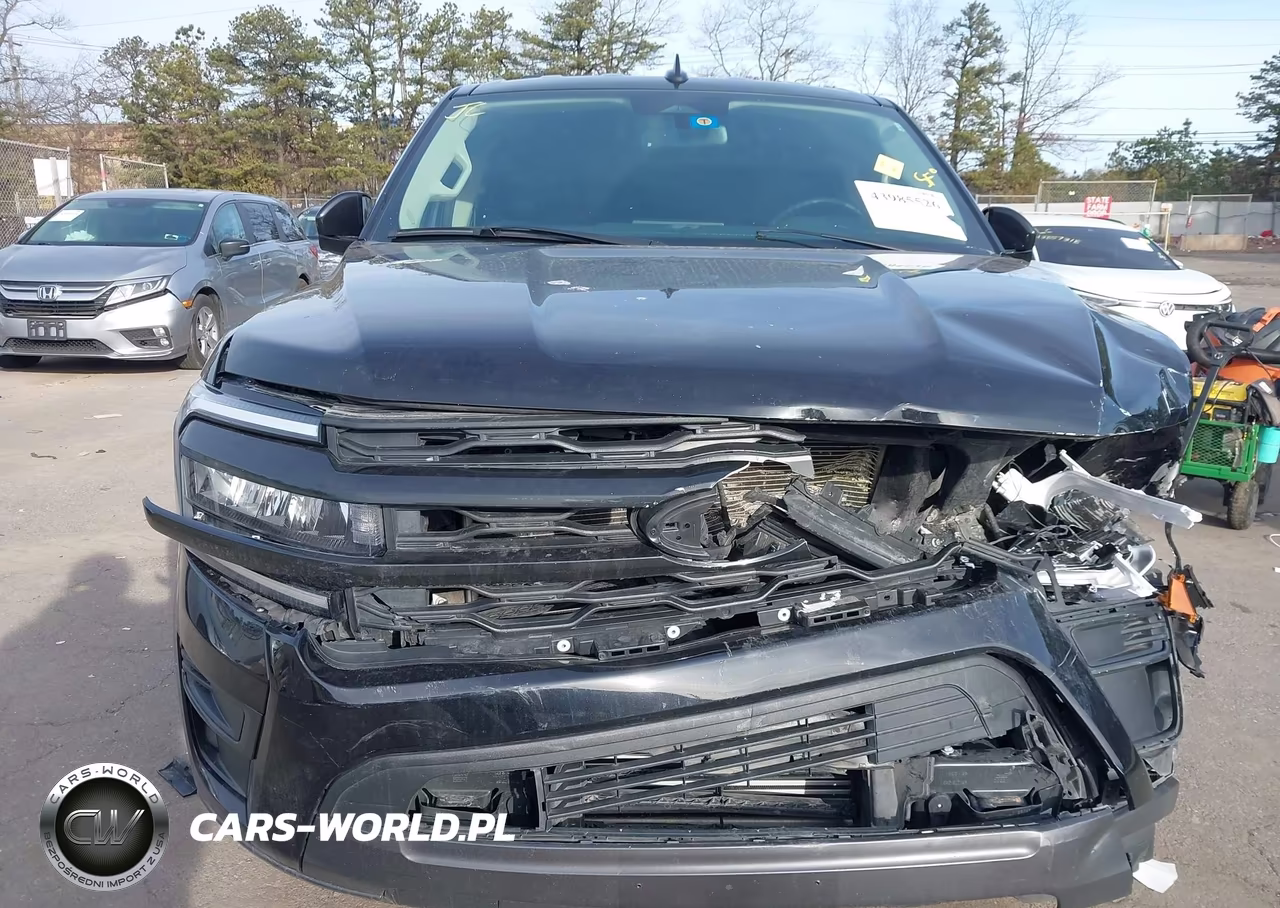 2024 Ford Expedition Xlt VIN:1FMJU1H89REA13379 - 12