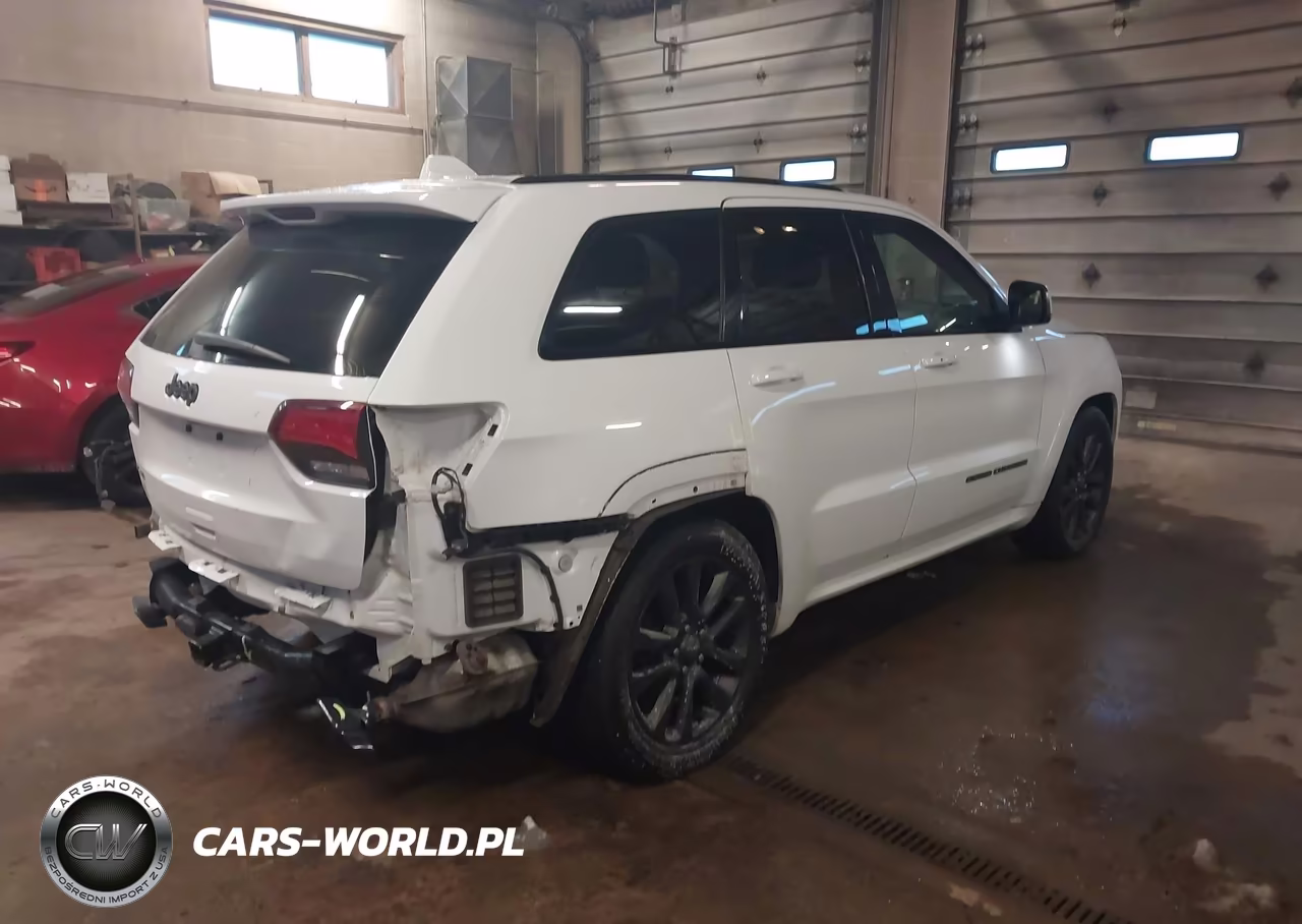 2018 Jeep Grand Cherokee High Altitude 4X4 VIN:1C4RJFCG8JC214654 - 4