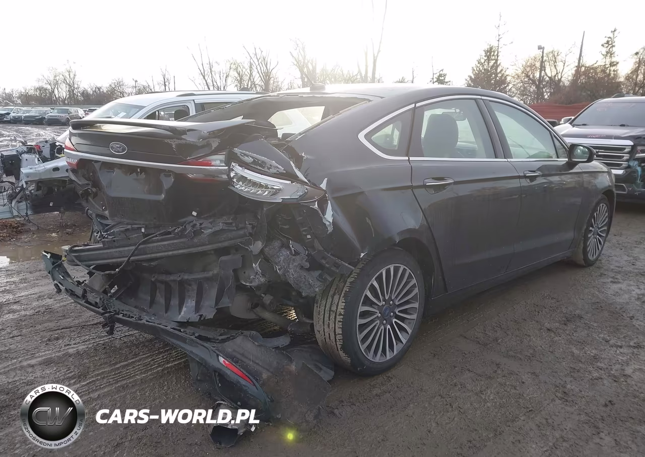 2018 Ford Fusion Titanium VIN:3FA6P0D96JR212343 - 4