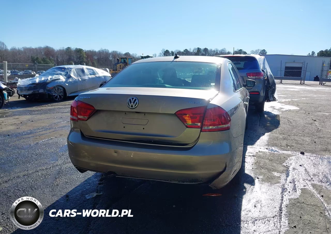 2015 Volkswagen Passat 2.0L Tdi Se VIN:1VWBV7A32FC013476 - 17