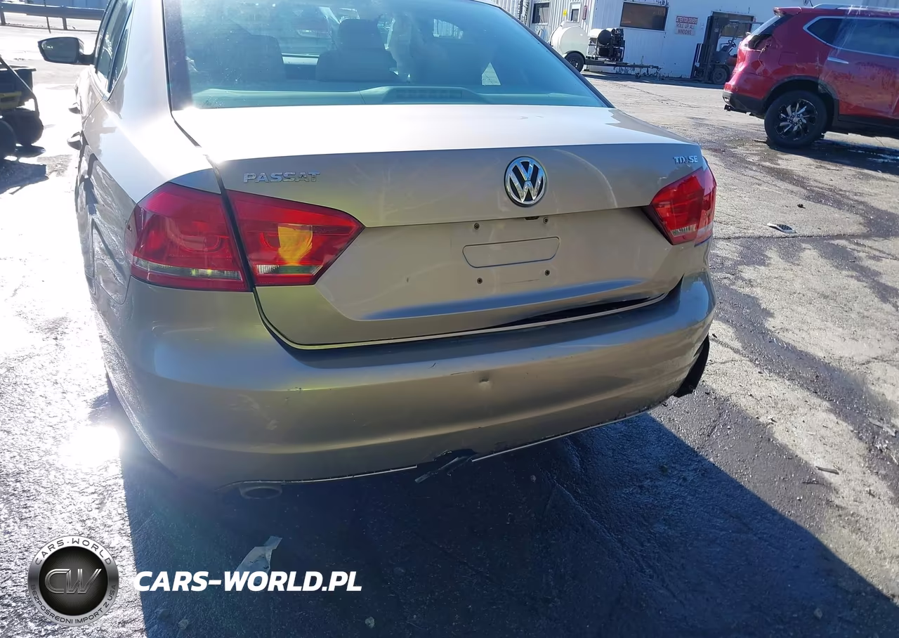 2015 Volkswagen Passat 2.0L Tdi Se VIN:1VWBV7A32FC013476 - 18