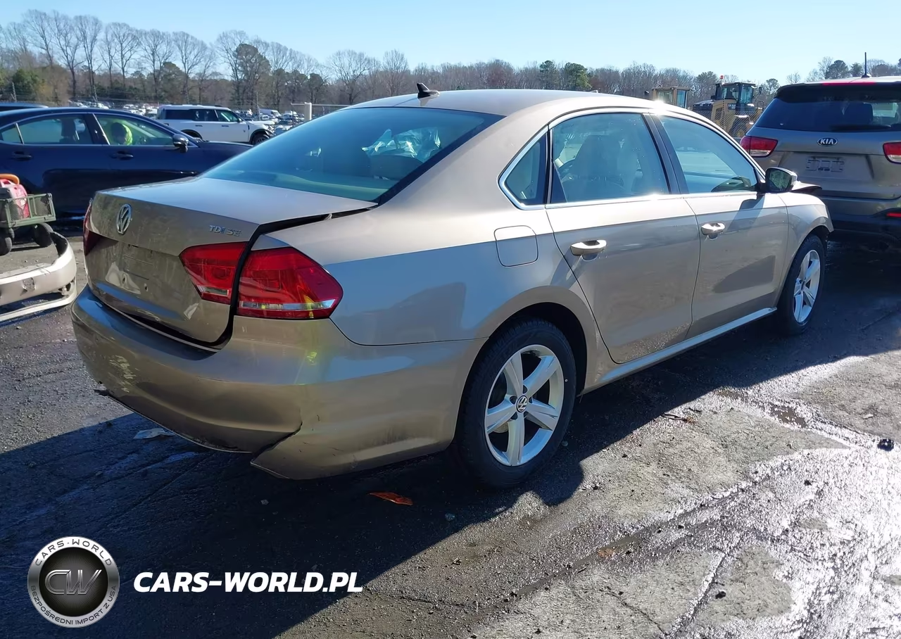 2015 Volkswagen Passat 2.0L Tdi Se VIN:1VWBV7A32FC013476 - 4
