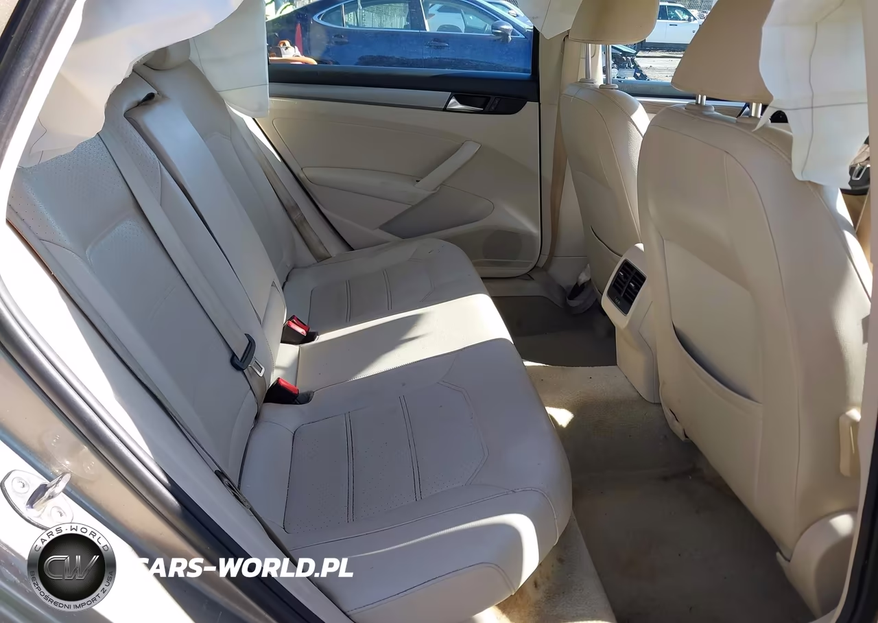 2015 Volkswagen Passat 2.0L Tdi Se VIN:1VWBV7A32FC013476 - 8