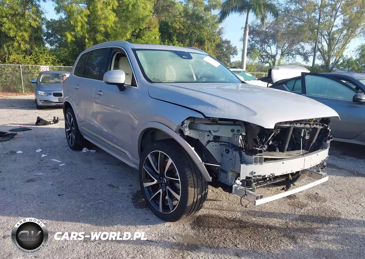 2025 Volvo Xc90 B6 Plus 7-Seater