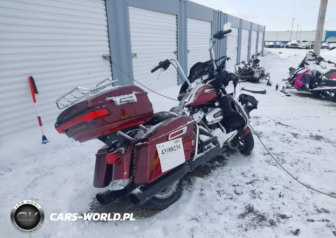 2017 Harley-Davidson Fltru VIN:1HD1KGD13HB607129 - 4